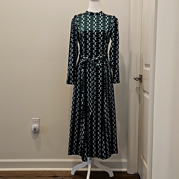 Reformation Dresses & Skirts - Reformation Julius Dress Venture size 6 Excellent wear condition.
